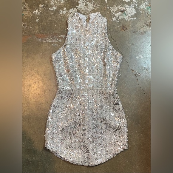 Party dress - Picture 1 of 2